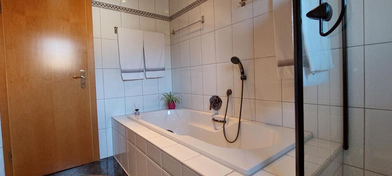 Ferienwohnung Odenwaldblick Momlingen Экстерьер фото